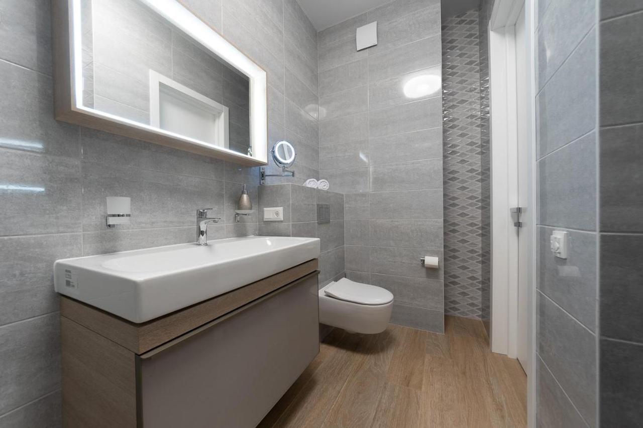 קייב New Modern Apartments. Metro Minskaya מראה חיצוני תמונה