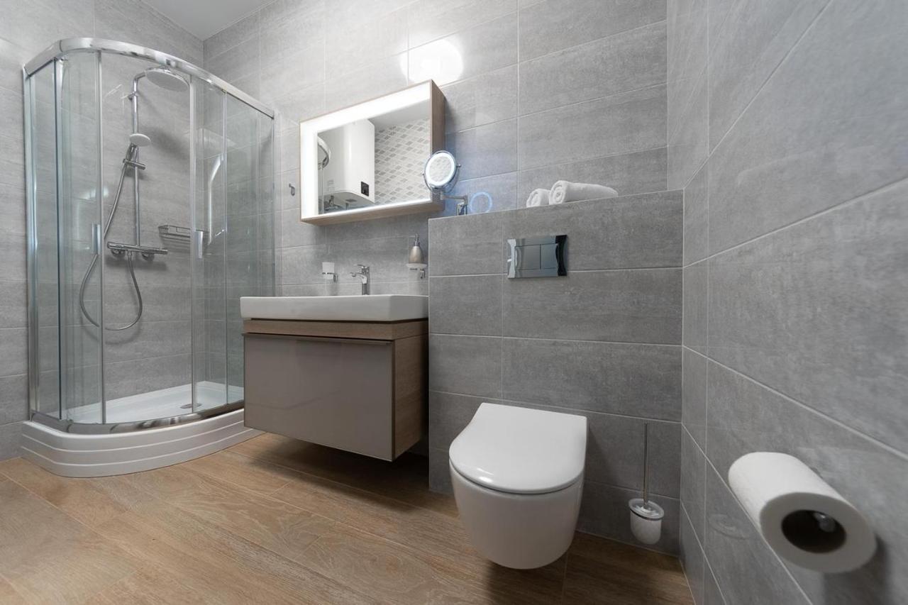 קייב New Modern Apartments. Metro Minskaya מראה חיצוני תמונה